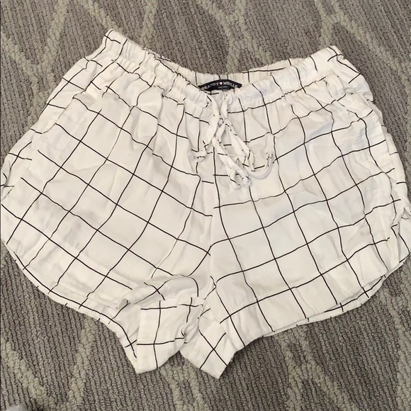 Brandy melville checked shorts - Picture 1 of 1